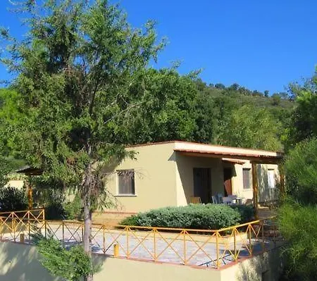 In Centola Mit Grill, Pool Und Garten Palinuro